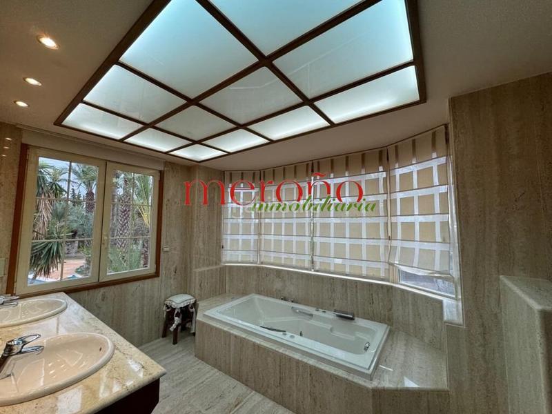 Foto 9512429d-baaa-4ee3-a262-d7cc2a566c91. Xalet amb aparcament piscina a Alzabares Elche / Elx