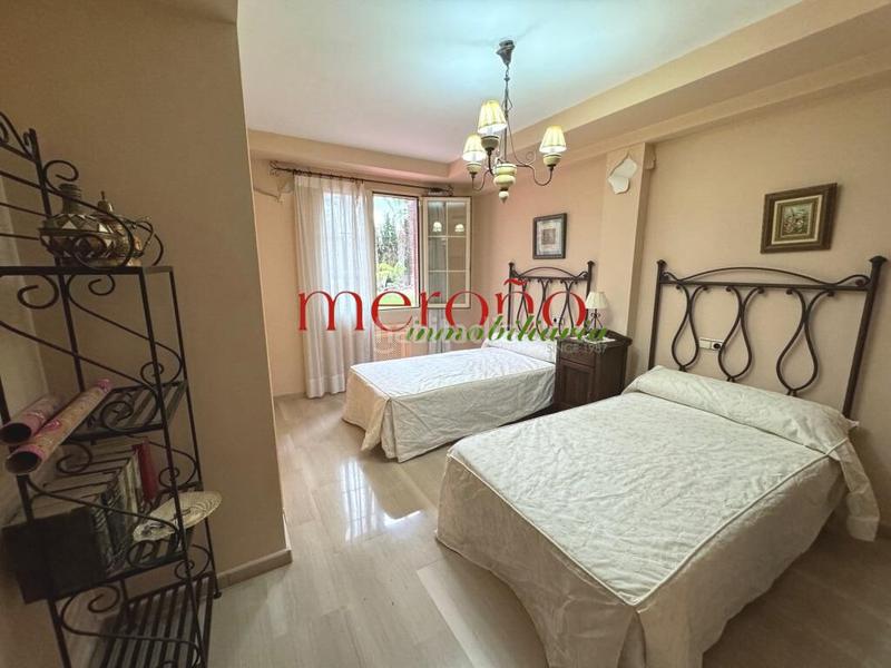 Foto acb1fc81-898a-47e5-9a24-53c68af04a5f. Xalet amb aparcament piscina a Alzabares Elche / Elx