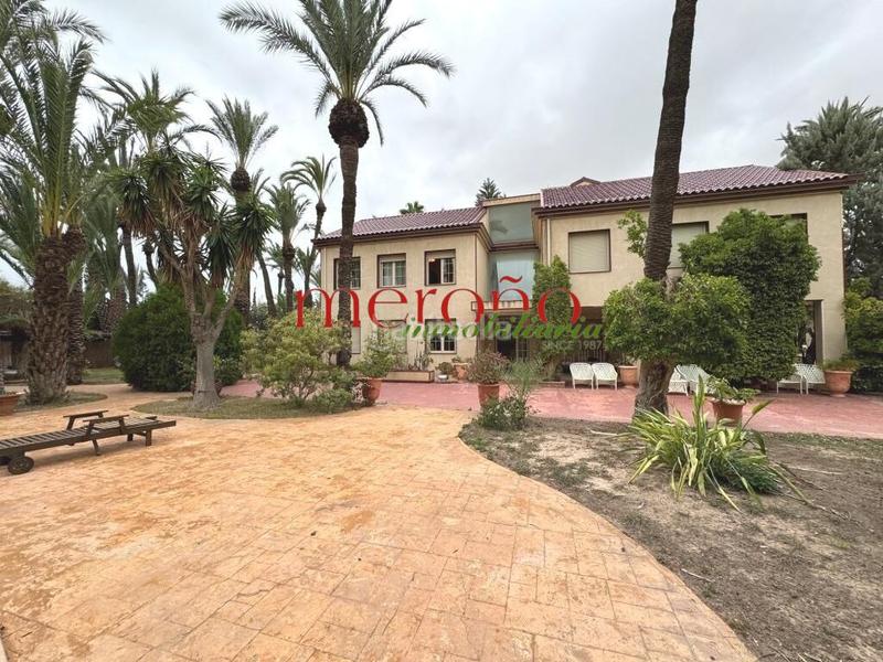 Foto f4d499bd-0ef9-463a-ab07-9c42b4d8c9d5. Xalet amb aparcament piscina a Alzabares Elche / Elx