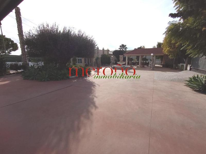 Foto cd615c0c-d33a-4fe3-adc8-dd1df76c25c0. Lloguer xalet amb calefacció aparcament piscina a Crevillente