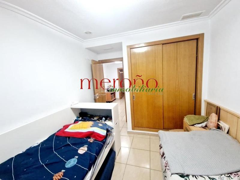 Foto 4e907e31-6b84-47d6-b53a-ea9de9125b7f. Dúplex duplex venta en excelente ubicacion zona santiago bernabeu en Santa Pola