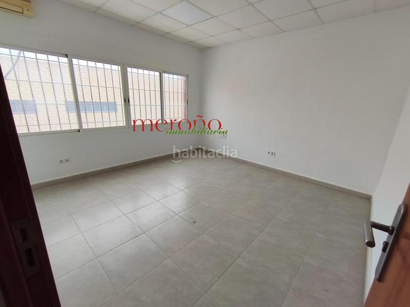 Foto 977d899e-dded-46ad-a9f2-7e19f0a80b83. Affitto capannone industriale in San Crispín Elche / Elx