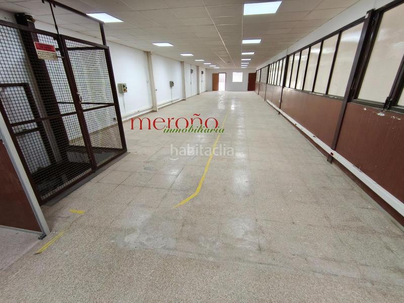 Foto 1e1905c1-bd00-4994-98ad-1863d0930a3b. Rent industrial building in San Crispín Elche / Elx