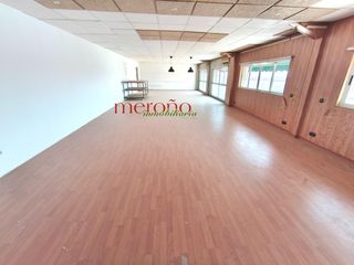 Rent Office space in San Crispín. Oficinas poligono carrus