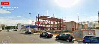 Terreny residencial a Peña de las Águilas. Edificio en construccion