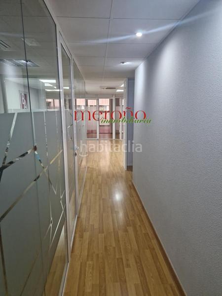 Foto f5786087-4d89-4edd-ba5d-1864d08a3b06. Trapasso ufficio in Centro Elche / Elx