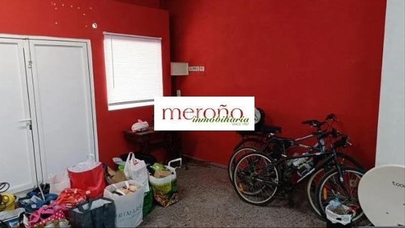 Foto b79bb1a4-2a34-46ae-aa45-9a7ac4fb8a51. Local comercial local pisos azules santa teresa en Elche / Elx