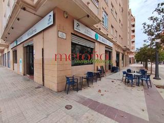 Lloguer Local Comercial a Ciutat Universitària. Traspaso cafeteria plaza castilla