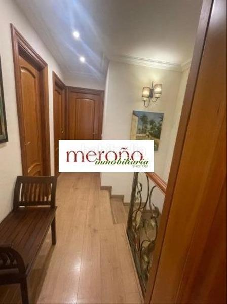 Foto 8f372b3d-8a38-4320-8a37-e50cec0897d0. Casa con riscaldamento parcheggio piscina in Ciutat Jardí - Torreta Verdí Elche / Elx