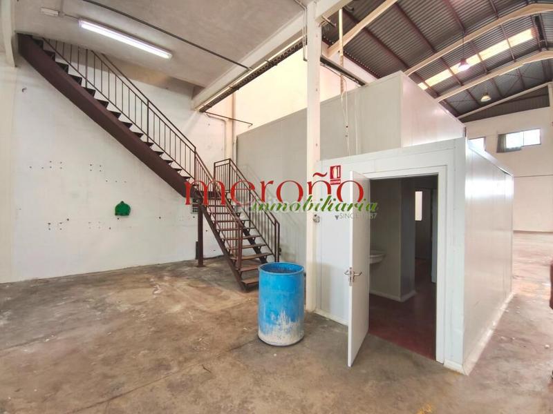 Foto a22569d6-1e6e-44b5-b7ef-e472f209f7a1. Rent industrial building in Jubalcoi Elche / Elx