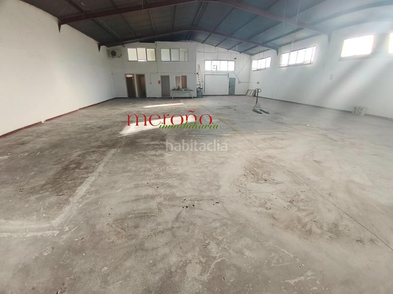 Foto 310a4b97-f7e0-4ddf-a170-062257a493e7. Rent industrial building in Algorós - El Derramador Elche / Elx