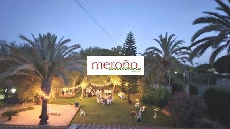 Foto c7ba6963-4158-4dc5-871d-bf87b6dd822b. Affitto chalet con piscina in La Portalada Elche / Elx