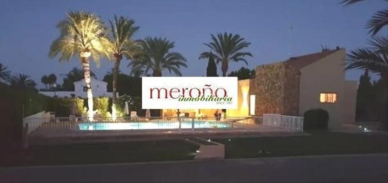 Foto 122a9f80-14e7-4345-b2b2-090523f9152d. Location chalet avec piscine dans La Portalada Elche / Elx