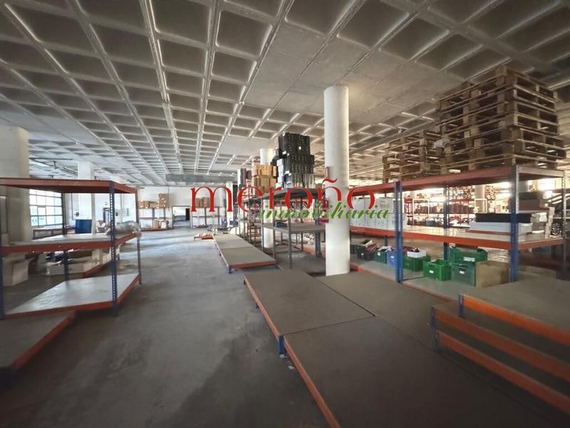 Foto d53525d0-966c-48b6-b905-23b021a70dbd. Alquiler nave industrial semisotano poligono torrellano en Elche / Elx