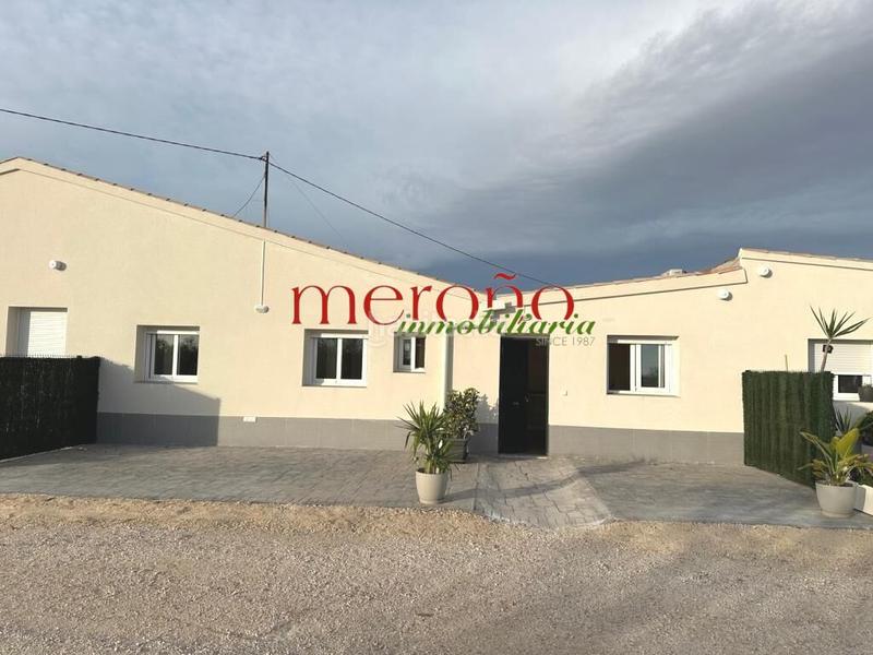 Foto 60e3041b-889f-4a4c-b367-4e70b0489d8b. Location chalet dans El Palmeral - San Antón Elche / Elx