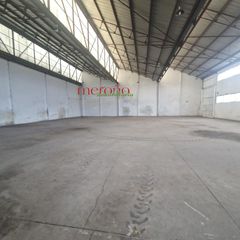 Nave industrial en San Crispín