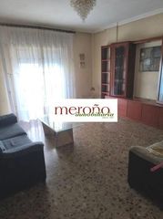 Appartamento in Carrús Oeste. Vivienda toscar