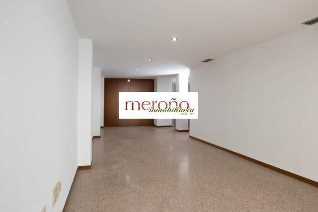 Foto 8c00b348-e0fe-4255-9fbc-e8ade49bd455. Pis a Centro Elche / Elx