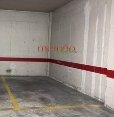 Autoparkplatz in Plaza Crevillente - Antiguos Juzgados - El Asilo