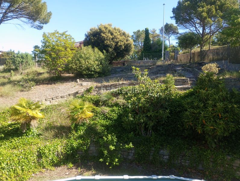 Foto 4a6e9ec5-9a10-4553-99b3-3f25d5eae976. Xalet amb xemeneia calefacció aparcament piscina a Gironella