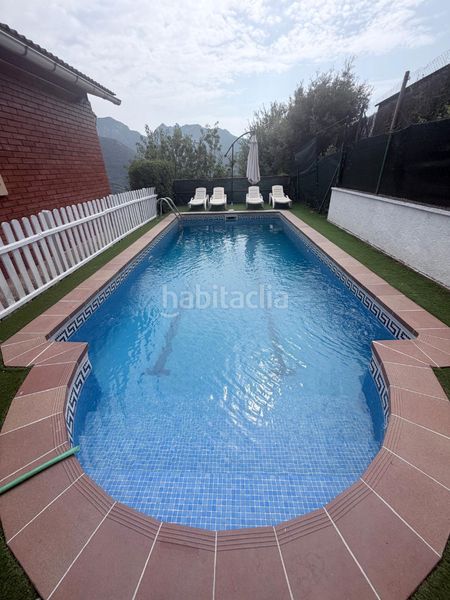 Foto ff0e9b78-5b74-4f2f-8248-ff6331fdfcc5. Xalet amb xemeneia calefacció aparcament piscina a Cercs