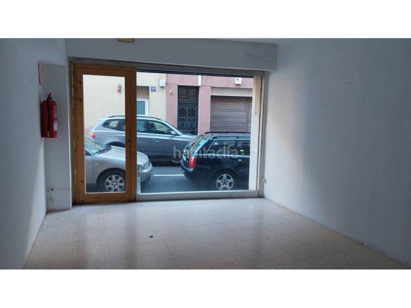 Foto daa19001-dc4b-41f6-b674-b064311ea2bf. Lloguer local comercial a Poble Sec Igualada