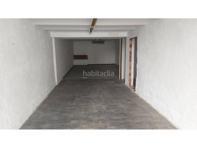 Foto cc944036-8728-47e9-9448-be40c7a0bb5a. Location local commercial dans Centre Igualada