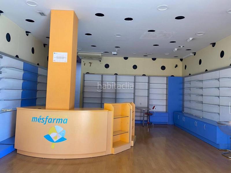 Foto 59e9b393-b61d-41e5-8f8c-40dbf0b3a585. Lloguer local comercial a doctor pasteur 20 a Ponent - Set Camins Igualada