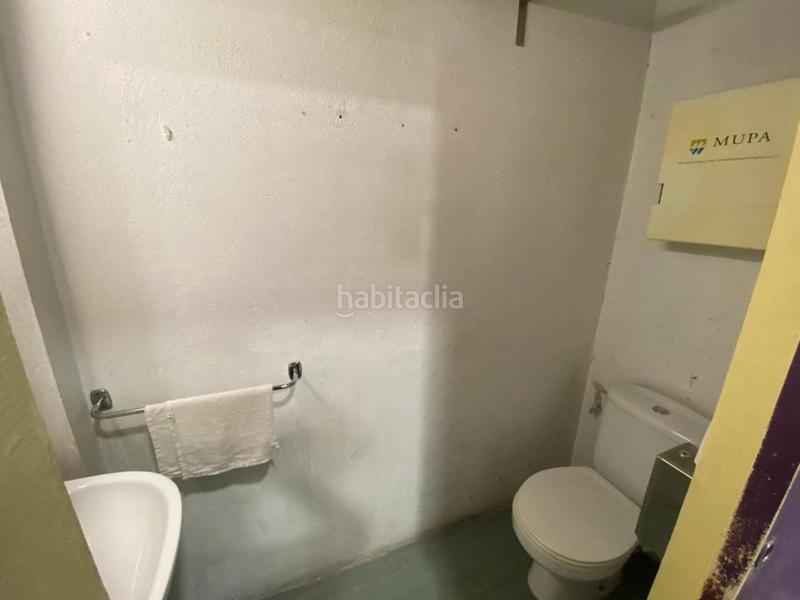 Foto df450843-4f3d-458d-9107-37f6fdf4bc81. Lloguer local comercial a doctor pasteur 20 a Ponent - Set Camins Igualada