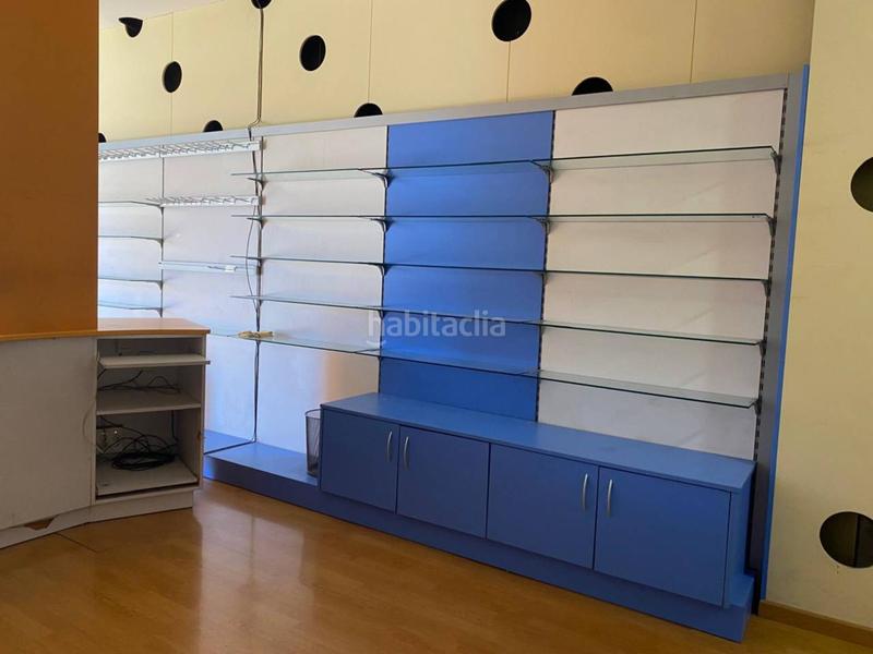 Foto f43ca513-9e97-4202-a742-75c010c3be62. Lloguer local comercial a doctor pasteur 20 a Ponent - Set Camins Igualada