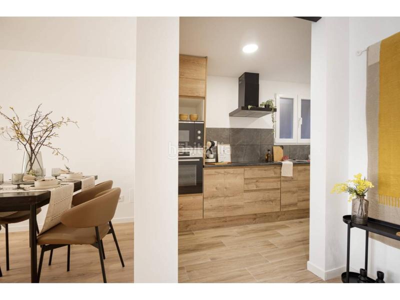 Foto 0e2f8a39-4ede-4142-811e-e25d3a7fd3a2. Pis amb calefacció a Centre Igualada