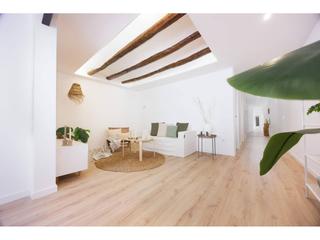 Appartamento  Rambla nova. El encanto de vivir en el corazón de igualada  3er piso con terr