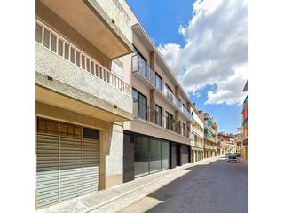 Duplex in Calle st martí sesgueioles 44. Amplio piso tipo dúplex de obra nueva en el centro de igualada