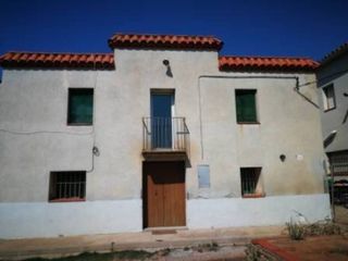 Location Mas  Calle can torres. Masia en alquiler