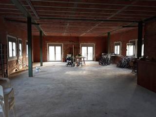 Lloguer Local Comercial  Carrer montseny. Local comercial en alquiler en cànoves