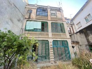 Casa a L'esglesia de 2. Magnífico edificio modernista para reformar del conocido arquite
