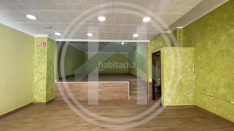 Foto afa9862f-bacd-47d4-a4ac-f6b2ab864935. Local comercial a joan alsina 16 a Cardedeu