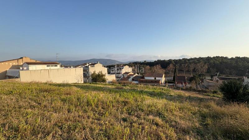 Foto f0040fdd-f8f3-43df-a9d2-589aac06fefb. Terreno residencial terreny residencial per edificar pisos a en Cardedeu