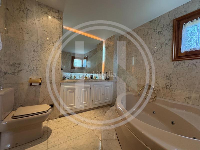 Foto 494bf706-86d0-466e-9e55-8a5306e5582e. Casa con riscaldamento parcheggio piscina in Cardedeu