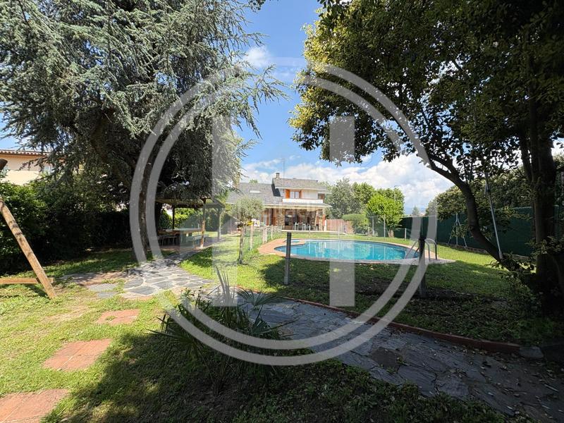 Foto 61dc2c9a-7978-4515-a2a2-3c1334cbb68d. Casa con riscaldamento parcheggio piscina in Cardedeu