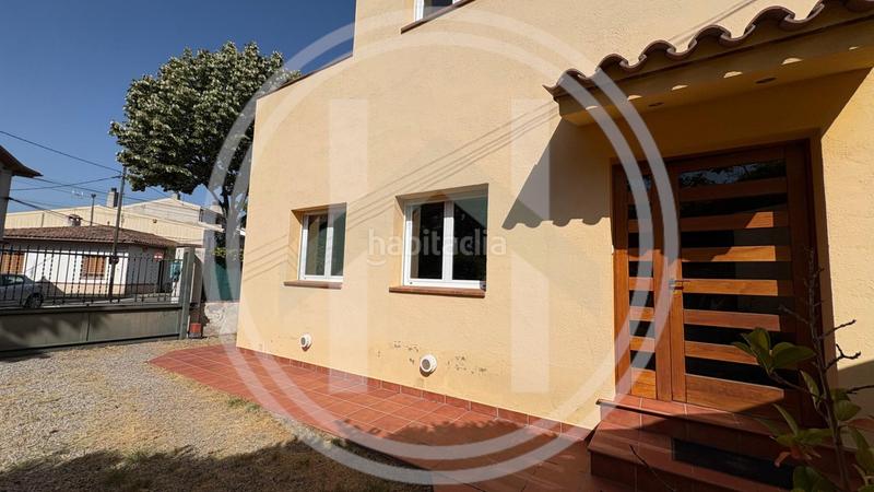 Foto c66e6ec4-5e8f-48f4-becd-4d96856670b6. Alquiler casa te imaginas una casa independiente, luminosa y en el centro ? en Cardedeu