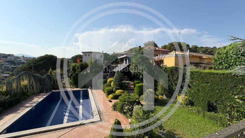 Foto 9a684f2a-56a7-4bd3-88d2-8310fdaea95d. Casa amb calefacció aparcament piscina a Sant Celoni