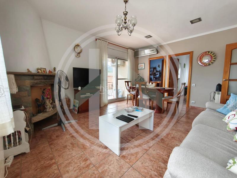 Foto 57bad9a0-4993-42a1-b01b-5890671cb3cf. Casa con riscaldamento parcheggio piscina in Cànoves i Samalús