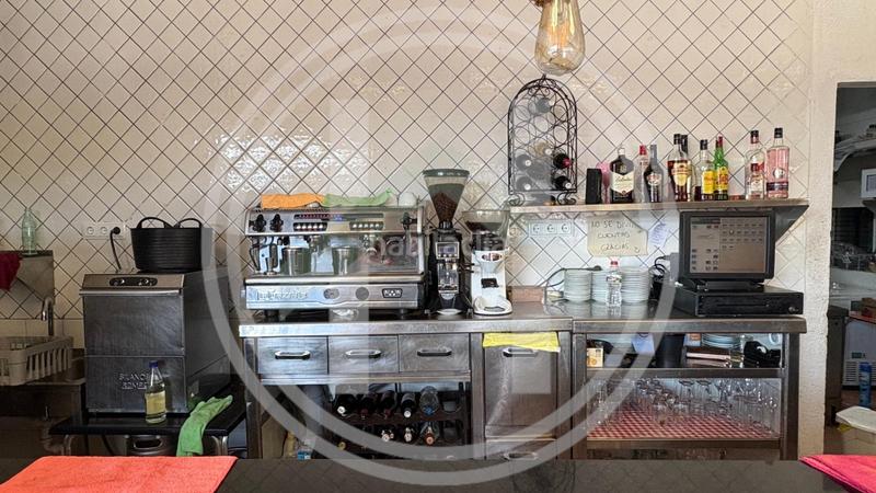 Foto 95f7d9da-5617-4bbc-a2c8-c37b4a39f4da. Pas-de-porte local commercial dans Roca del Vallès (La)