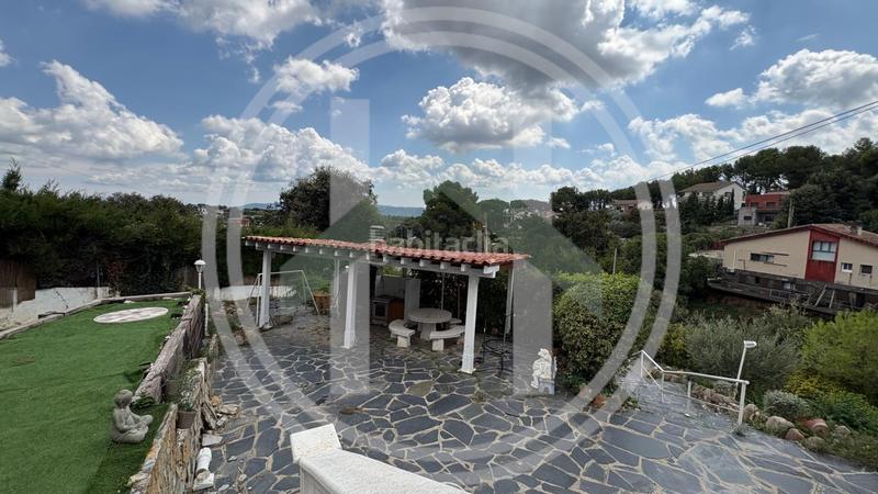 Foto 275e569d-dd5b-4ef6-9394-f67f3c2a767c. Casa con riscaldamento parcheggio in Cànoves i Samalús