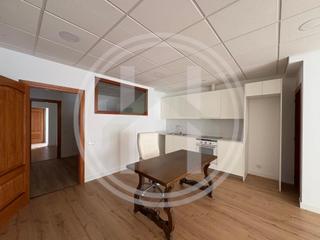 Loft  Calle doctor fleming. Loft reformado en planta baja, ideal para vivir o invertir