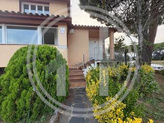 Miete Haus  Calle bellavista. Casa independiente con jardín y garaje en alquiler en cardedeu