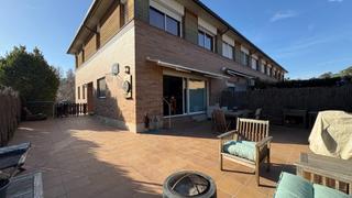 Casa en Vallgorguina. Entorno tranquilo y natural que combina calidad de vida, espacio