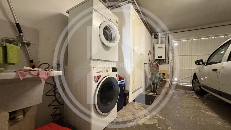 Foto 555664be-df50-4035-9350-20c3cafbbbcc. Casa amb aparcament a Cardedeu