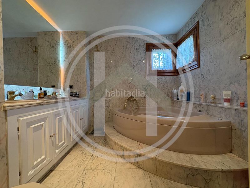 Foto 86a745e0-bd7b-4163-83ad-e15a41682784. Casa amb calefacció aparcament piscina a Cardedeu